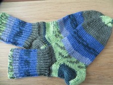 Neu handgestrickte Kindersocken Gr. 25/26 aus feiner Merinowolle grün-blau Töne