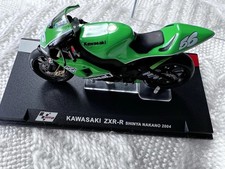 MotoGP Modell Nakano 1:24 Kawasaki ZXR-R 2004