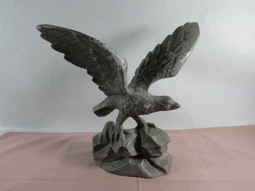 Adler vogel auf sockel - ,,