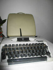 OLYMPIA SPLENDID 33 hellgrau Koffer H.-Nr. 5 1690677 Reiseschreibmaschine
