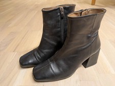 schwarze Stiefelette, Damen