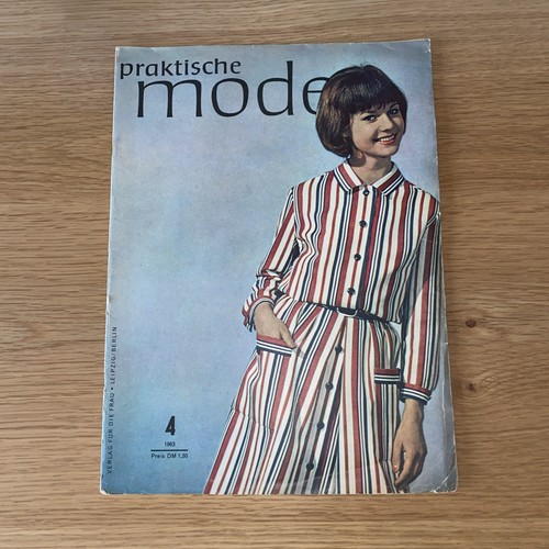 Eine zeitschrift praktische - eine,