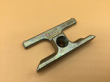 AUBI ST 255 Schließblech Schließstück NEU  ST255  gelb/gold  