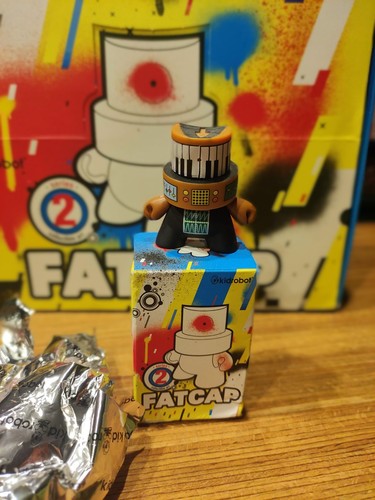 Kidrobot fatcap figure - fatcap, 18