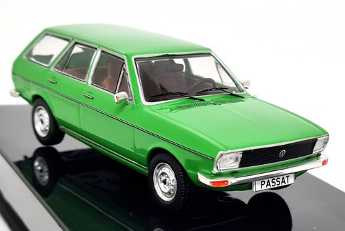 Ixo volkswagen passat - 1/43,