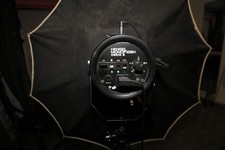 Studioblitzanlage Set mit Stativ und Hintergründe