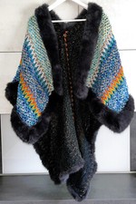 Poncho Überwurf für Damen mit Fellbesatz Gr. L 40/42 eventuelle 44