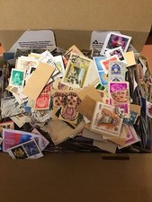 1,3 Kg Briefmarken alle Welt