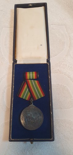 Ddr medaille für - ddr, treue
