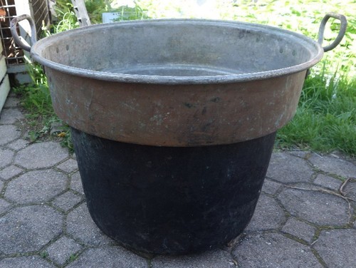 Alter waschkessel pflanzkübel - waschkessel,