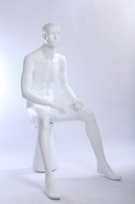  Männliche Schaufensterpuppe