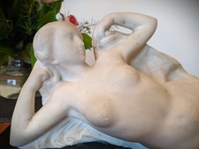 Die Geburt der Venus. Marmorskulptur. Frühes 20. Jahrhundert.