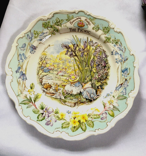 Royal doulton brambly - , hedge
