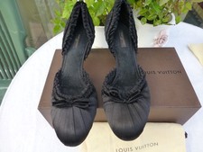 Louis Vuitton Satin Pumps in der Größe 39,5