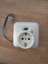 Busch Jäger FI-Schukomat, 30 MA Bemessungsfehlerstrom, FI-Steckdose 3120 Creme