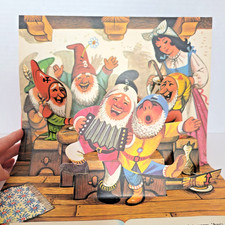 SNOW WHITE Vintage Pop Up Book