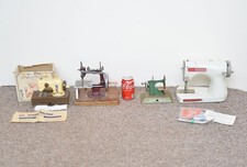 4x Child’s Nähmaschinen Vintage Kindermaschine / Meccano / Holly Hobbie