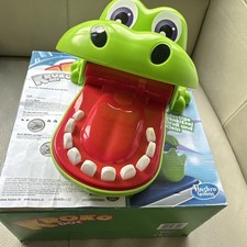 HASBRO GAMING - KROKO DOC - DER LUSTIGE NERVENKITZEL FÜR GROSS UND KLEIN