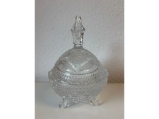 Konfektschale mit Deckel aus