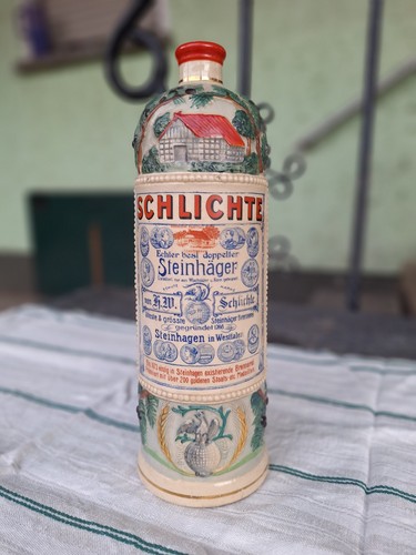 Antike relief steingutflasche - antike, relief-steingutflasche
