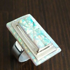 Eckiger Ring aus Opalit synth. Opal indianische Handarbeit 925 Sterling Silber