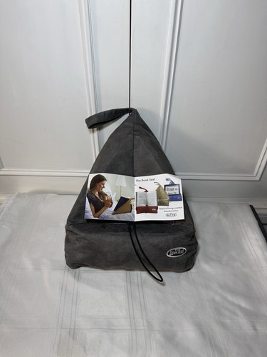 The book seat - book, book/tablet