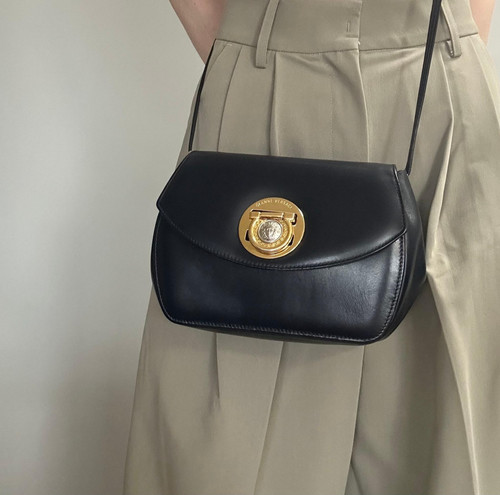 Gianni versace medusa - gianni,
