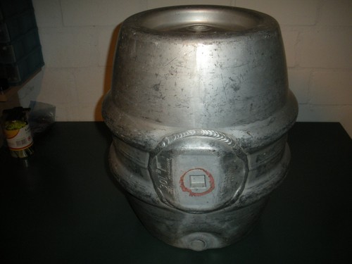 Altes liter bierfass - altes,