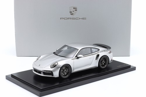 Porsche 911 turbo 50 - (992),