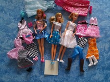 Barbie Puppen + Kleider + Schuhe und Zubehör Konvolut Top Zustand Konvolut