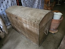 Wunderschöne runddeckeltruhe - wunderschöne,