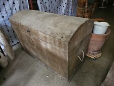 Wunderschöne Runddeckeltruhe