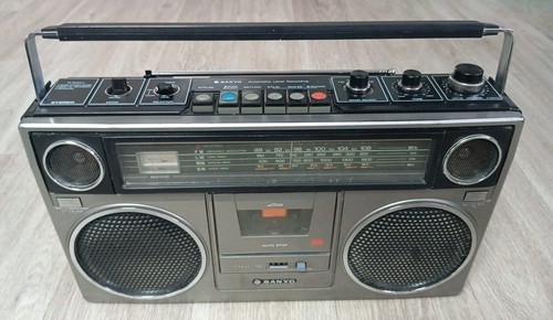 Boombox ghettoblaster sanyo m - ,