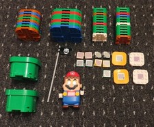 Lego Super Mario Figur + 13 Scanner Code/Barcode + 38 Bauplatten+ Röhren + Fahne