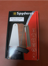 SPYDERCO Golden Stone Webfoot