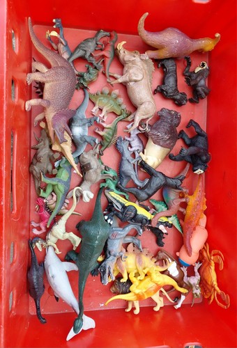 Diverse figuren dinos - 56,