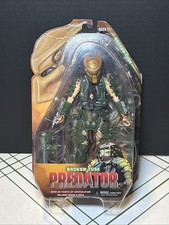 Neca Broken Tusk Predator 7 in