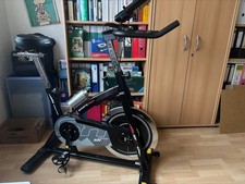Sportstech SX200 Ergometer Heimtrainer mit 22KG Schwungrad & Multiplayer APP