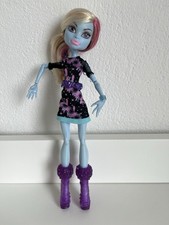 Abbey Bominable aus der Monster High-Serie ?❄️