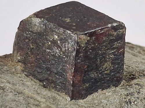 Granat auf - (,