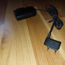 Netzgerät Netzteil Adapter für Sony Ericsson Handy   4,9V - 700mA