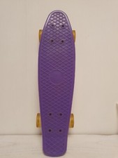 Pennyboard Skateboard mit LED Rädern Feldus Lila mit Tragetasche