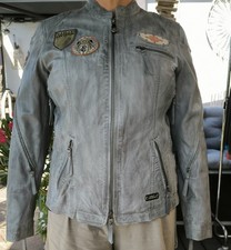 Schöne Harley Davidson Damen