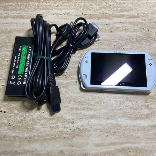 Sony psp pearl white - go,