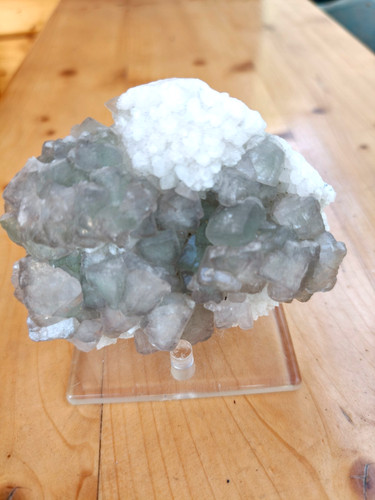 Mineralien fluorit auf quarz - :,