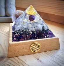 Orgonit Pyramide Göttliche