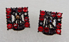 Neugablonz: Paar Ohrclips im Quadrat Swarovski Elements (116597)