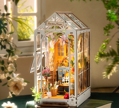 Rolife diy book nook - rolife,
