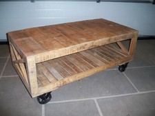 Couchtisch Mangoholz auf