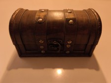 Kleine Holztruhe Schatztruhe